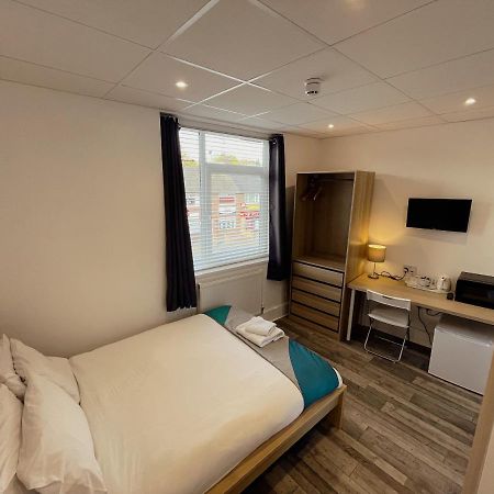 Cacco - Contractor Accommodation Корби Екстериор снимка